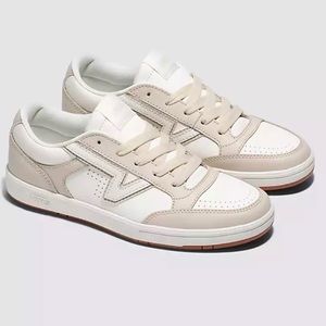 VANS “LOWLAND COMFYCUSH LEATHER”